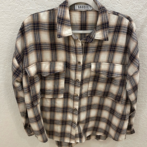 Women's Flannel Shirt, Size Small - Picture 2 of 10